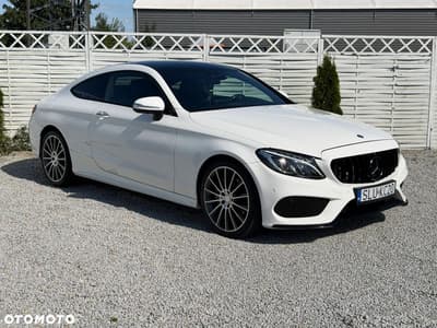Mercedes-Benz Klasa C 220 d 4-Matic 9G-TRONIC — zdjęcie 4